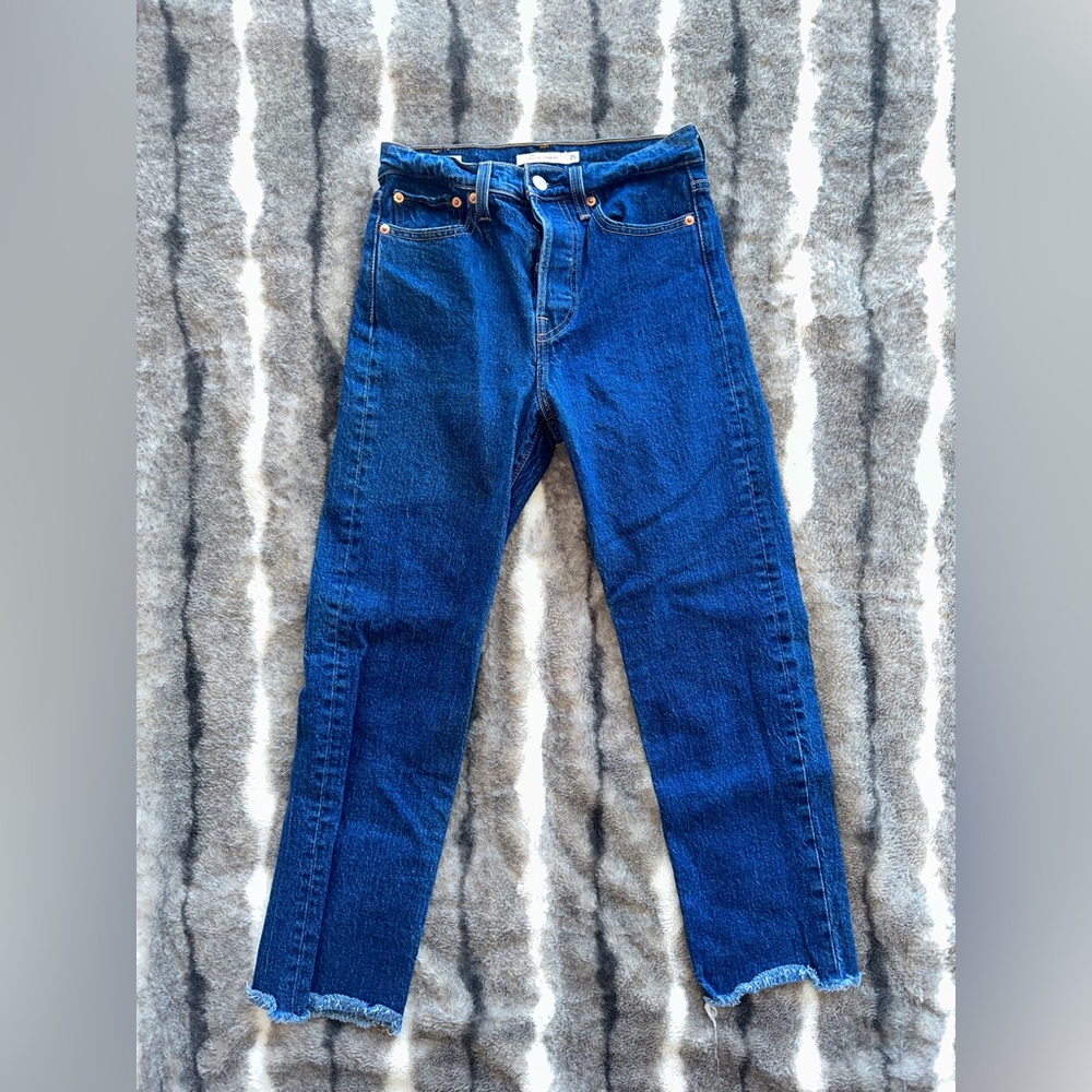 Levi’s wedgie fit jeans